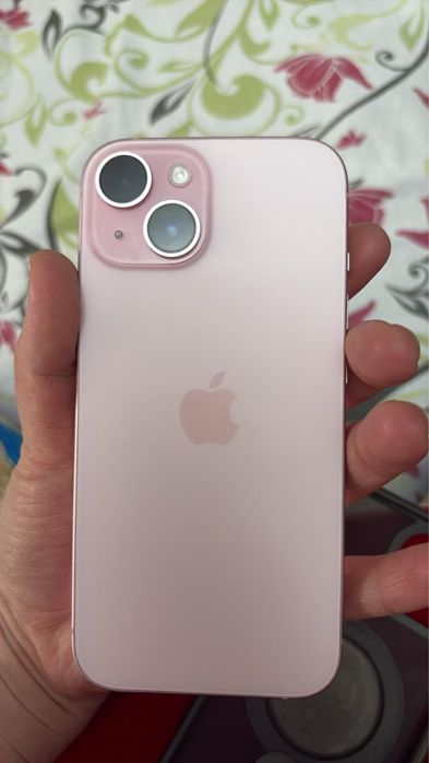 Iphone 15 128gb розовый