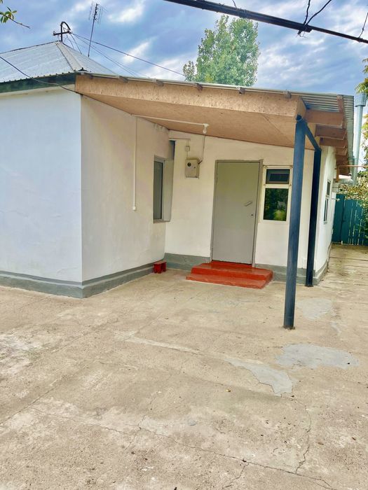 Дом продается с мебелью в центре