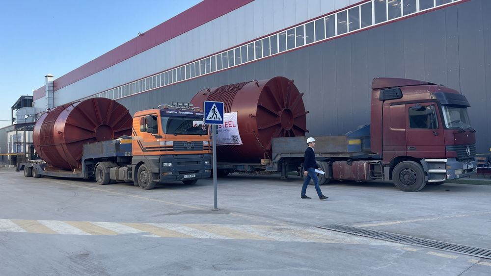 Услуги трала. Перевозка спецтехники. Перечисление. Трейлер, траллер.