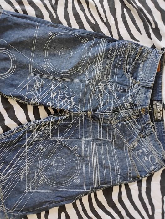 Маркови дрешки само тук