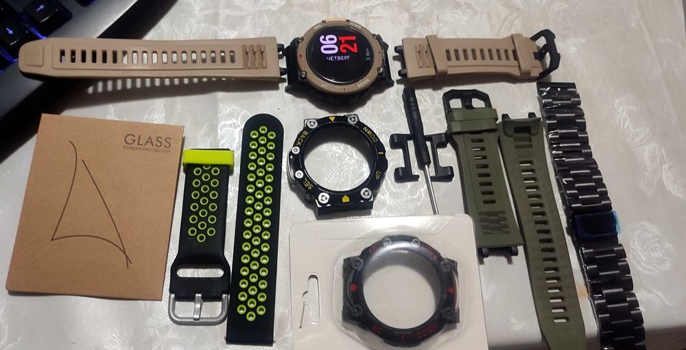 Отличен Amazfit Watch T-Rex 2 , GPS, батерия 20 дни+5 каишки+протектор