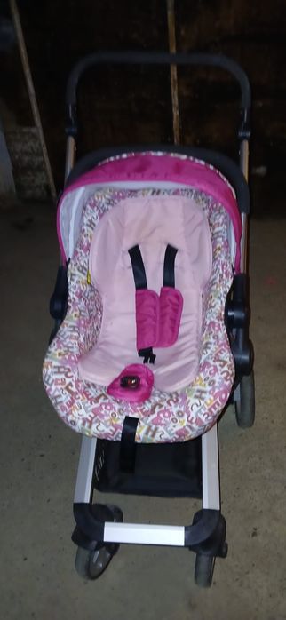 Căruț de tip sport / plimbare 3 în 1