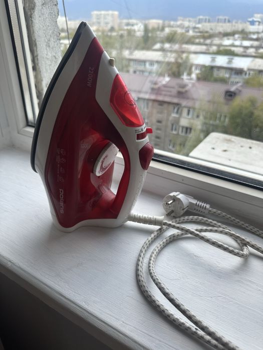 Утюг с самоочисткой