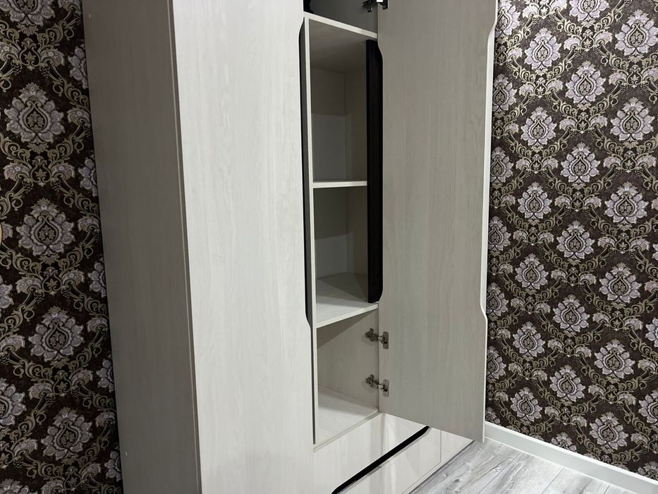 Продам спальню  в отличном состояний