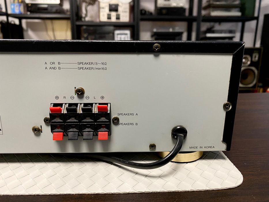 Качествен усилвател Luxman