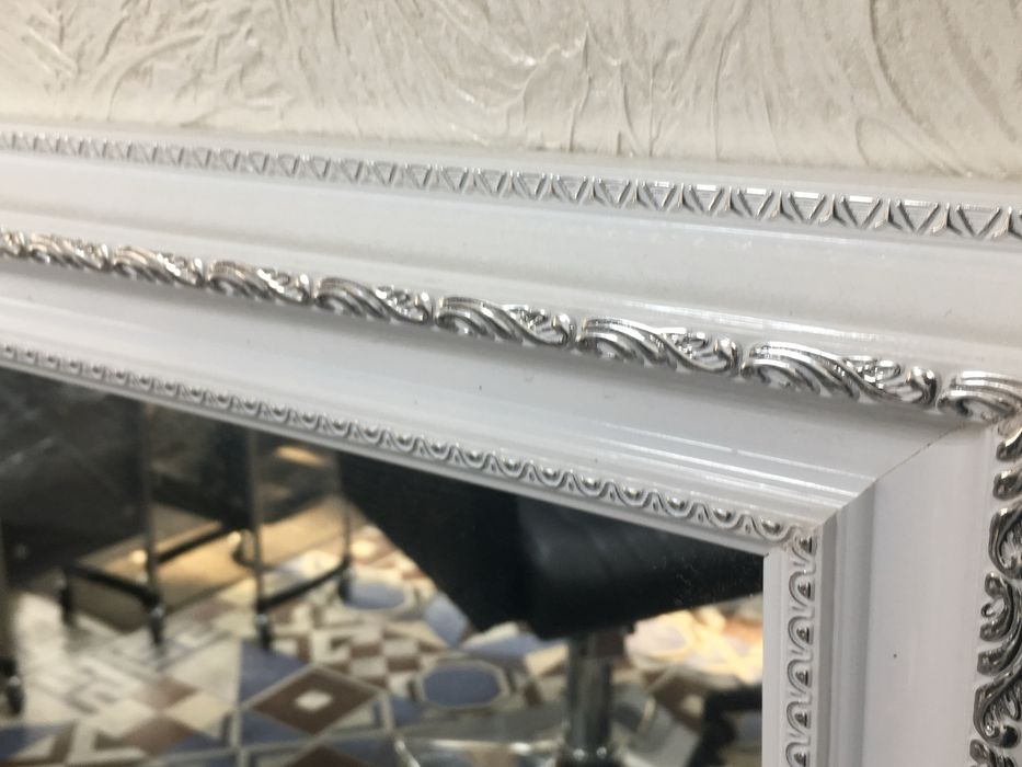 Продам зеркало в отличном состояний