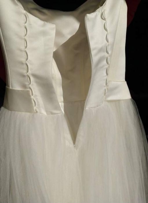 Сватбена рокля и аксесоари