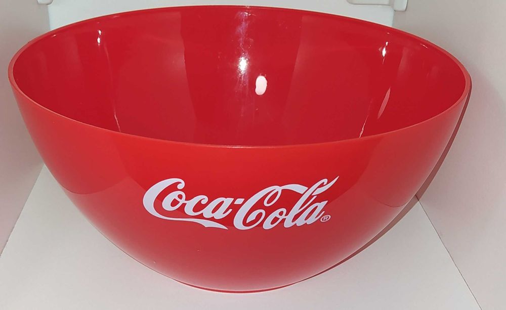 Страхотни купи к-т coca cola 2 цвята ЧЕРВЕНА И БЯЛА