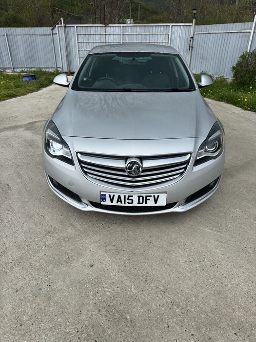 Dezmembrez Opel Insignia 2.0 diesel anul 2015
