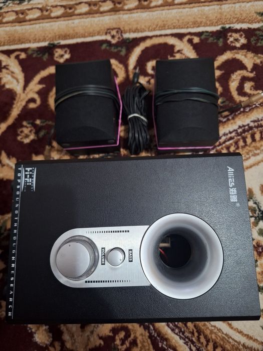 Microsistem audio 2.1