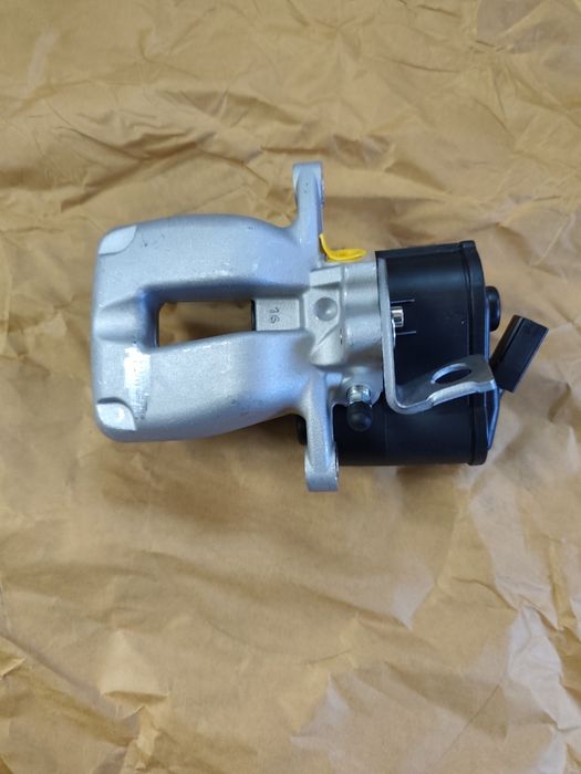 Etriere spate passat b6 NOI in cutie