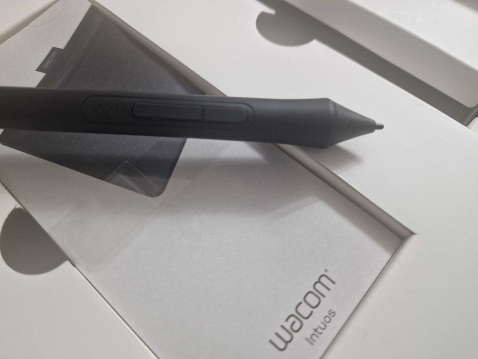 Графичен таблет Wacom Intuos Medium Bluetooth