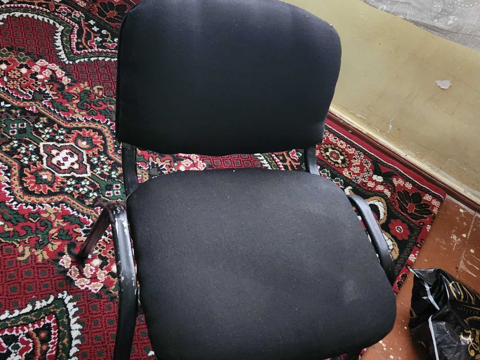 Stol va stul sotiladi