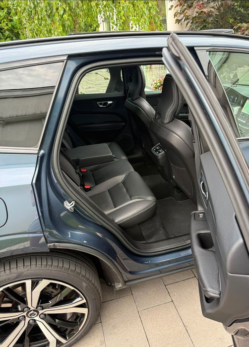 Volvo XC 60,2022,Mild-Hibrid Plus Dark AWD