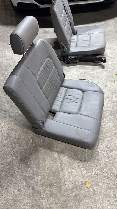 Сиденья на Лэнд крузер 100 третий ряд