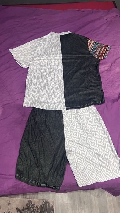 Комплект от 2 части ( приятна и лека материя )