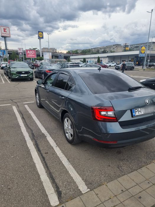 Vând Skoda Octavia 3
