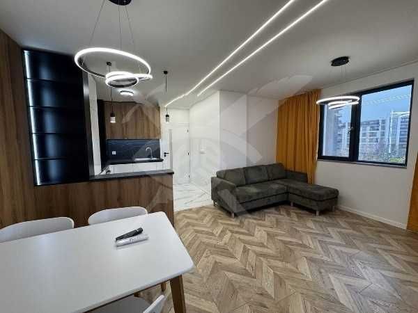 Дава се под наем Тристаен апартамент в Пловдив, Христо Смирненски - 106 кв.м за 927.18 € - Снимка #5