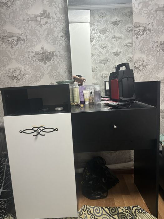 Продам спальный гарниртур