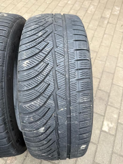 Anvelope 225 45 18 Michelin iarna