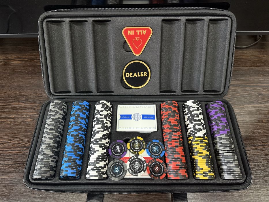 Аренда, прокат игра покер. Покерные фишки