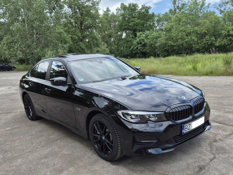 BMW SERIA 330e  2.0L Benzina  292 cp  TVA deductibil