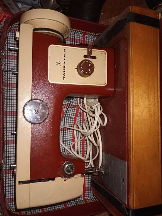 Швейная машина Чайка-132 М