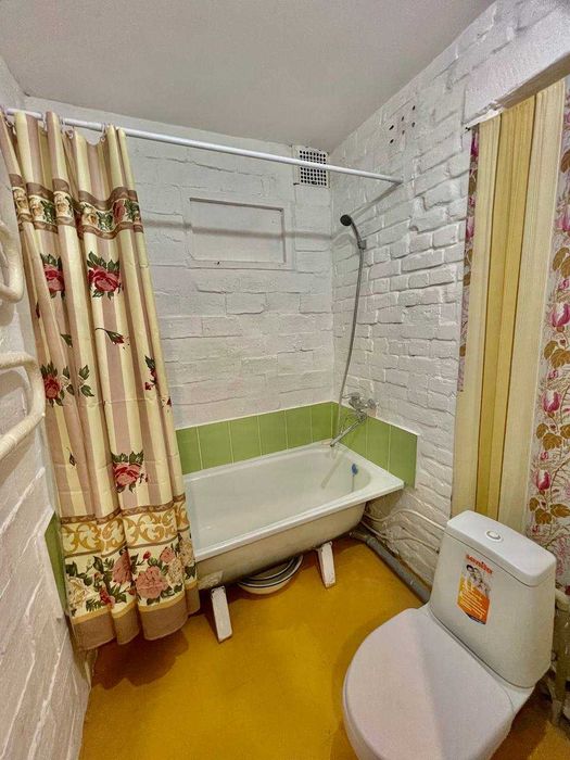 Продаётся 2 комн. квартира, район 3 школа