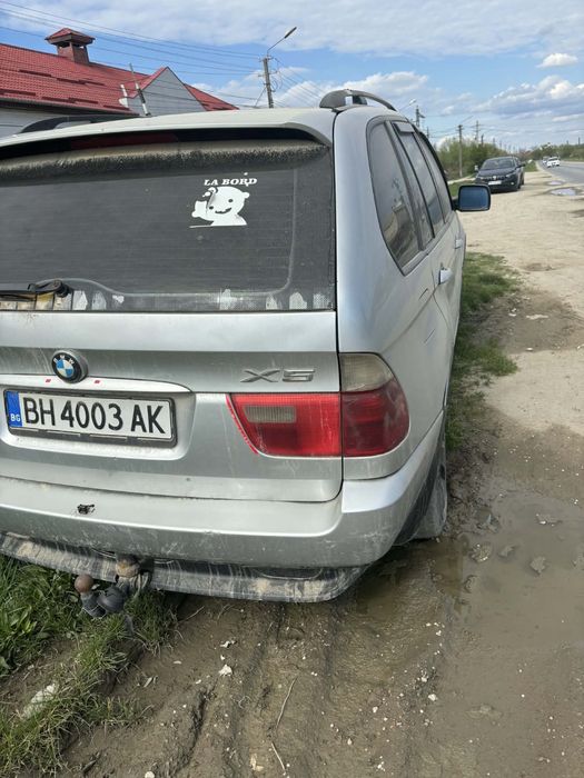 Vând bmw x5 Mai multe detalii la nr de telefon 0733660222