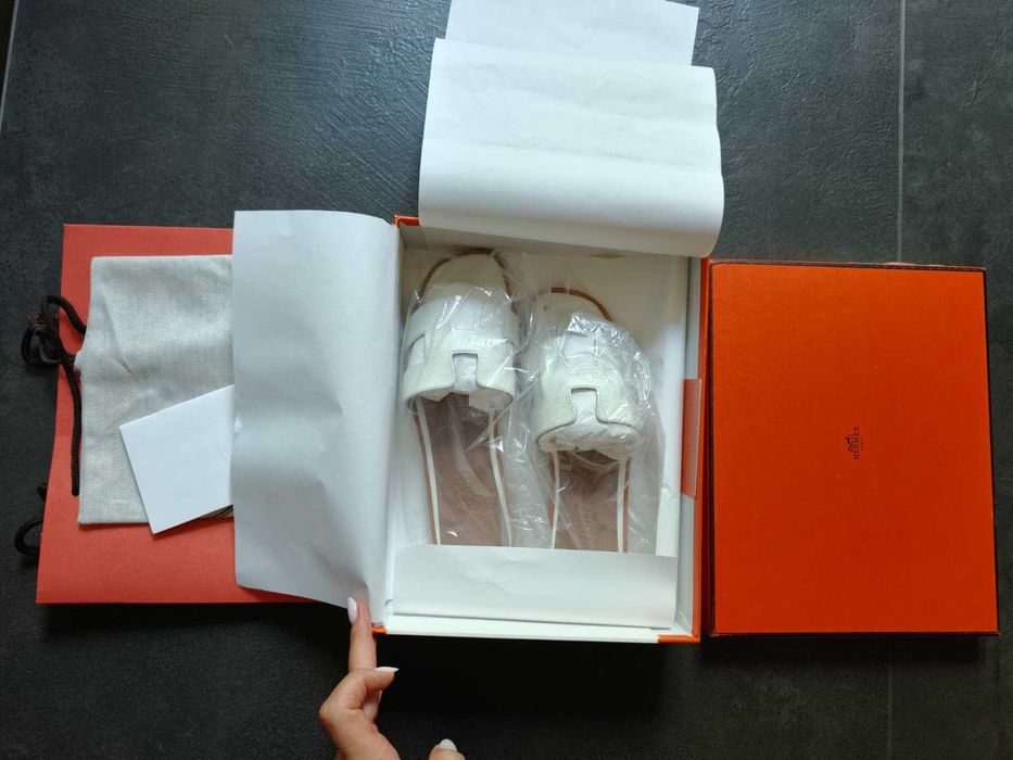 Papuci dama piele albi marimea 38