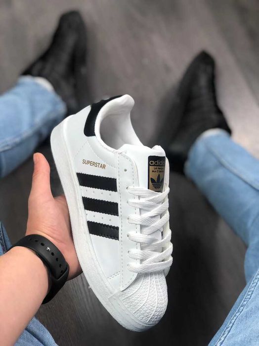 НАЛИЧНИ Adidas Superstar дамски обувки