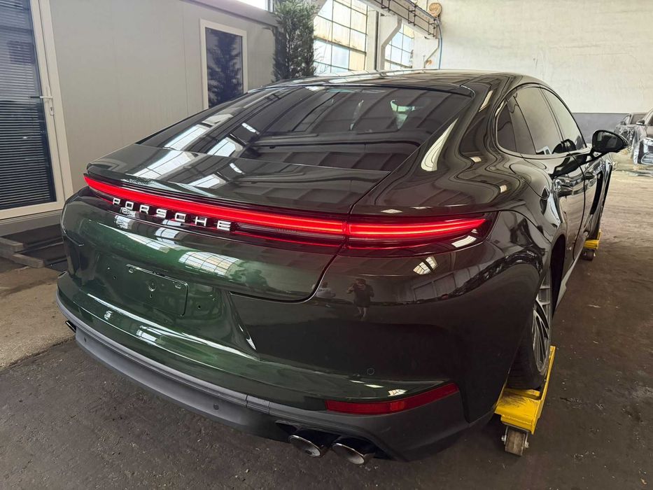 Porsche Panamera 4 E hibrid avariat