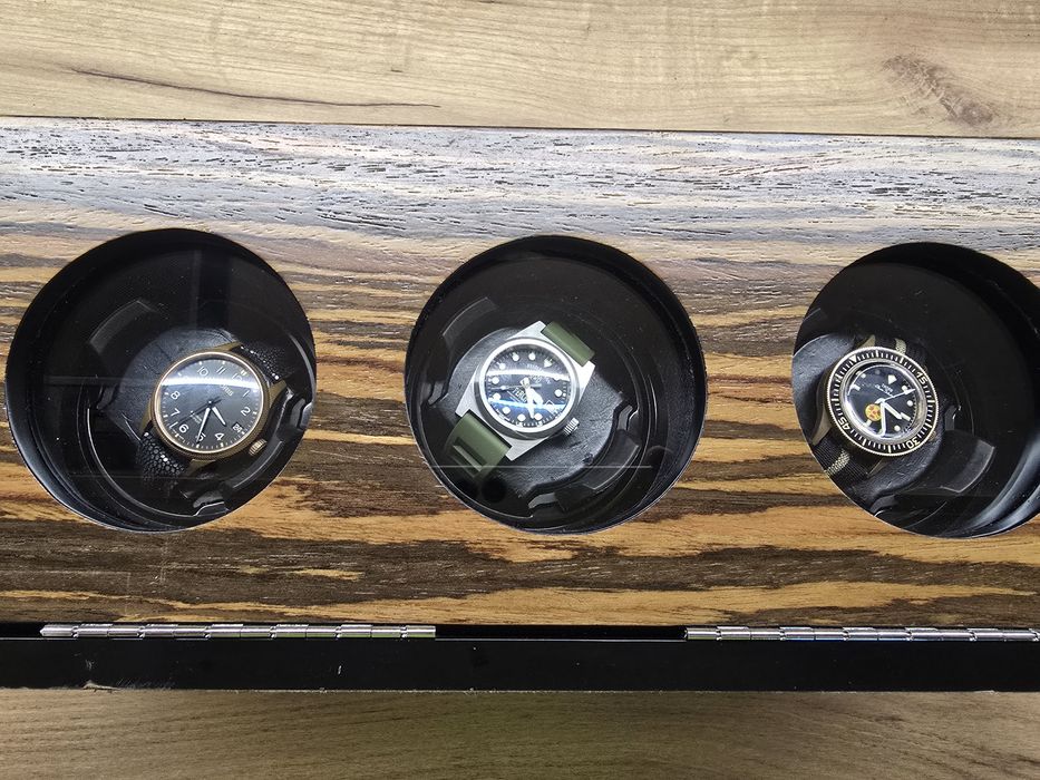 Кутия / навивачка за 3 часовника