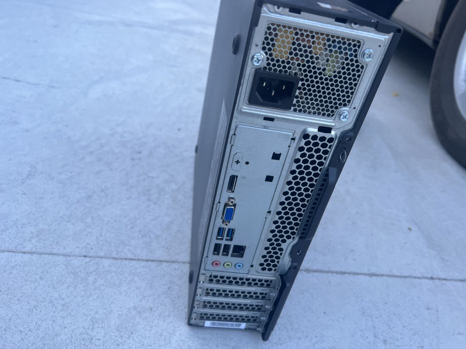 компьютер.        .