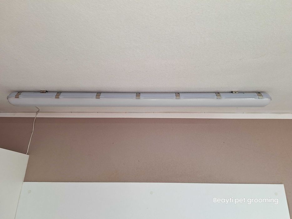 Три броя лампи 6000к