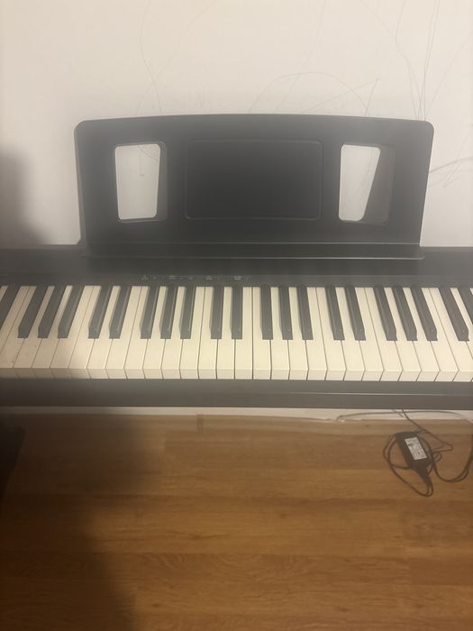 Vand pian roland fp-10 cu stativ roland KSC-FP10 negru