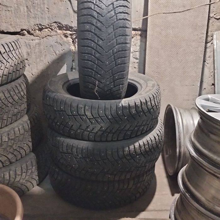 Продам зимние шины Кордиант R16.