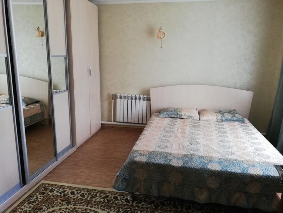 Продам два дома на одном участке