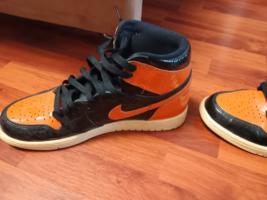 Adidași Jordan 1