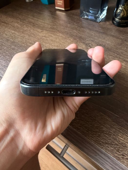 iPhone 15 pro 128gb