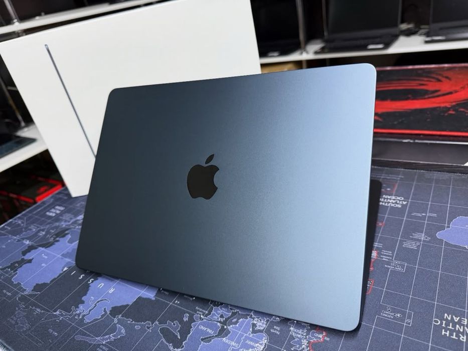 MacBook Air 13 M2 2022-M2/8GB/SSD256GB/46ц (100%)