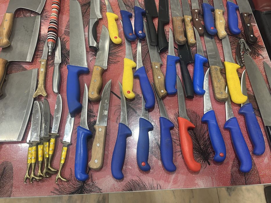 Ascutit cutite ,satare,toporase foarfeci ,forfecute