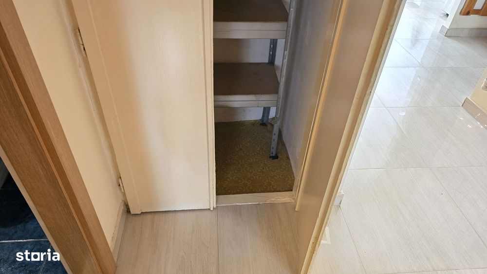 Inchiriez apartament 3 camere decomandat in Deva, I. Creanga, parter