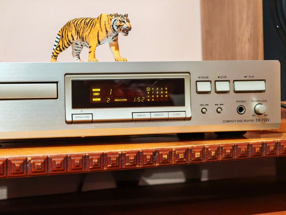 Onkyo DX-7222. Top cd player. Date tehnice mari. Preț fix !