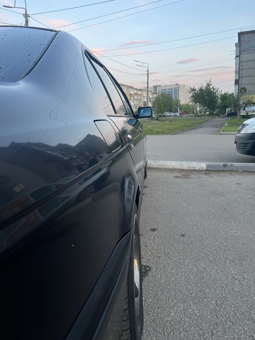 Продам бмв е39 .