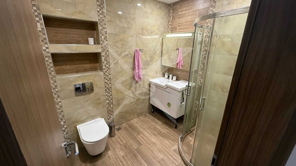 Дава се под наем Тристаен апартамент в София, Център - 90 кв.м за 850 € - Снимка #14