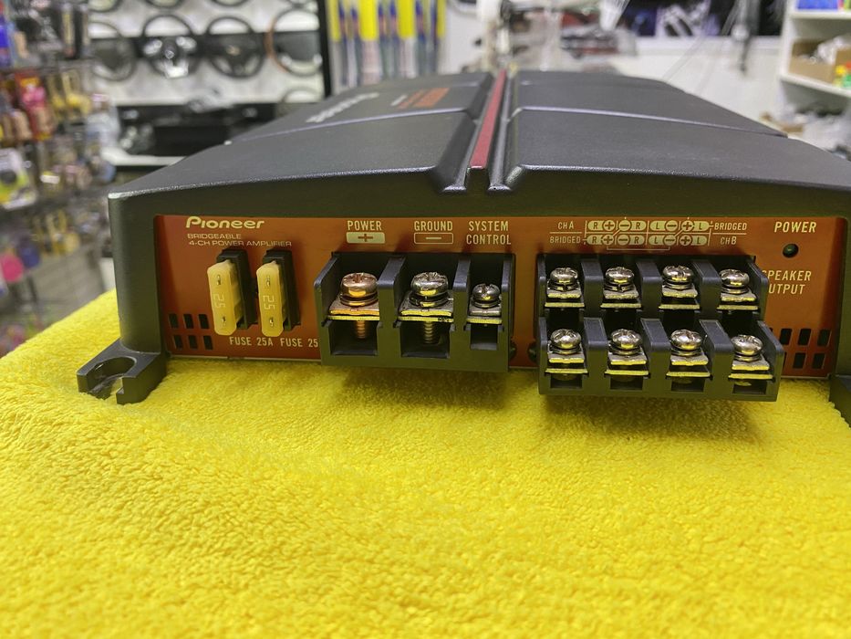 1000w li pioneer usilitel sotiladi