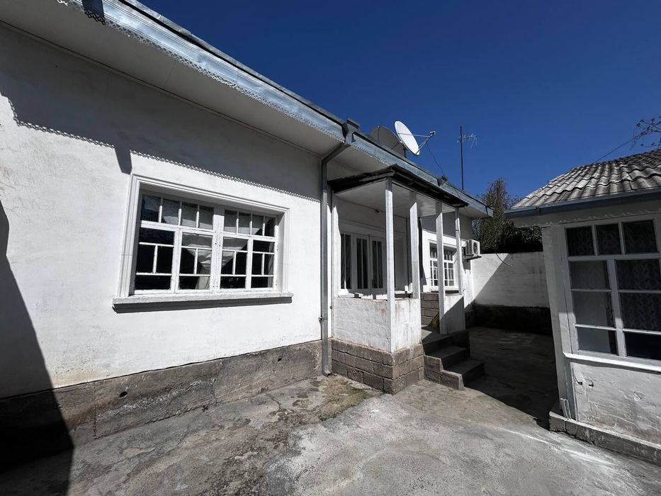 Самарканд шахар марказида ховли ер жой нархида  сотилади.Тезда!!!