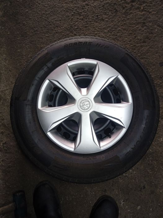 Шины комплект на дисках