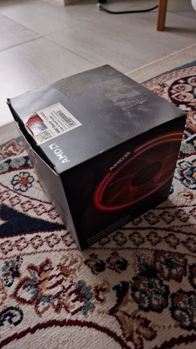 Продам куллер AMD Wraith Prism RGB